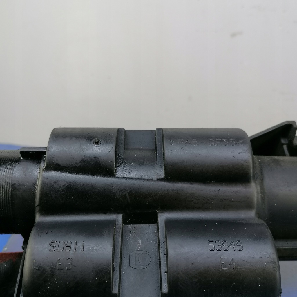 фото №7, Mazda 2 dy 1.4tdci вентиляция картера масла 9647507680