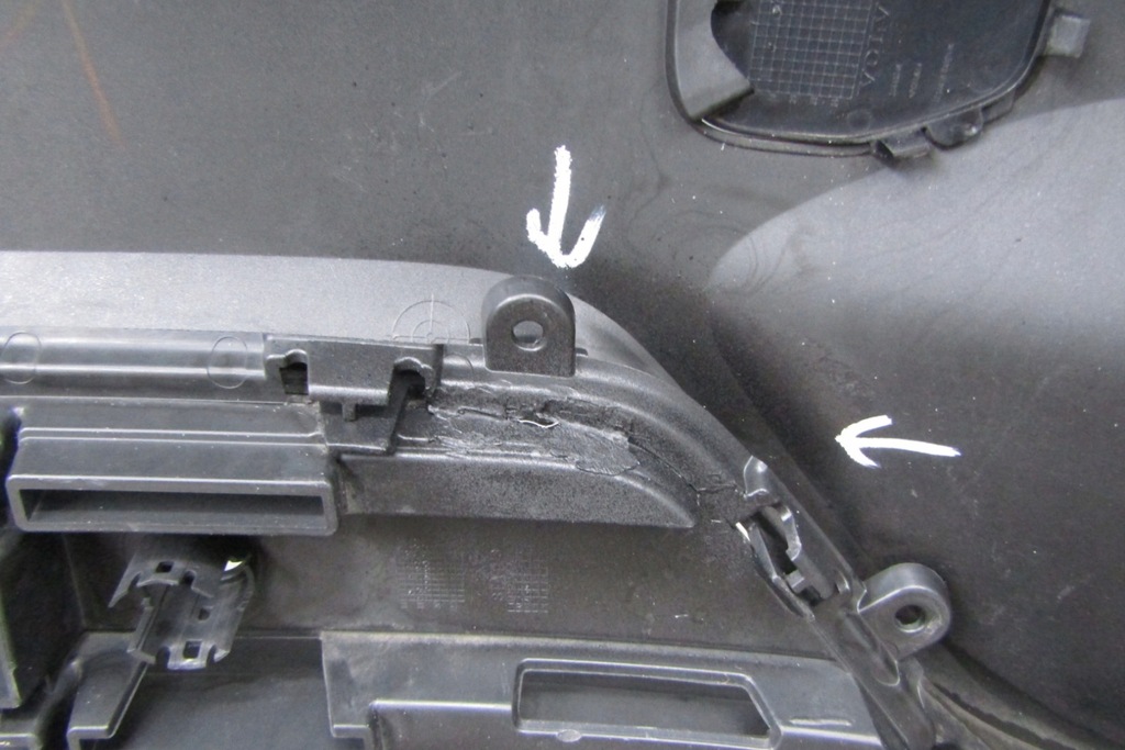 фото №10, Бампер перед передній volvo xc40 r-design 17-21