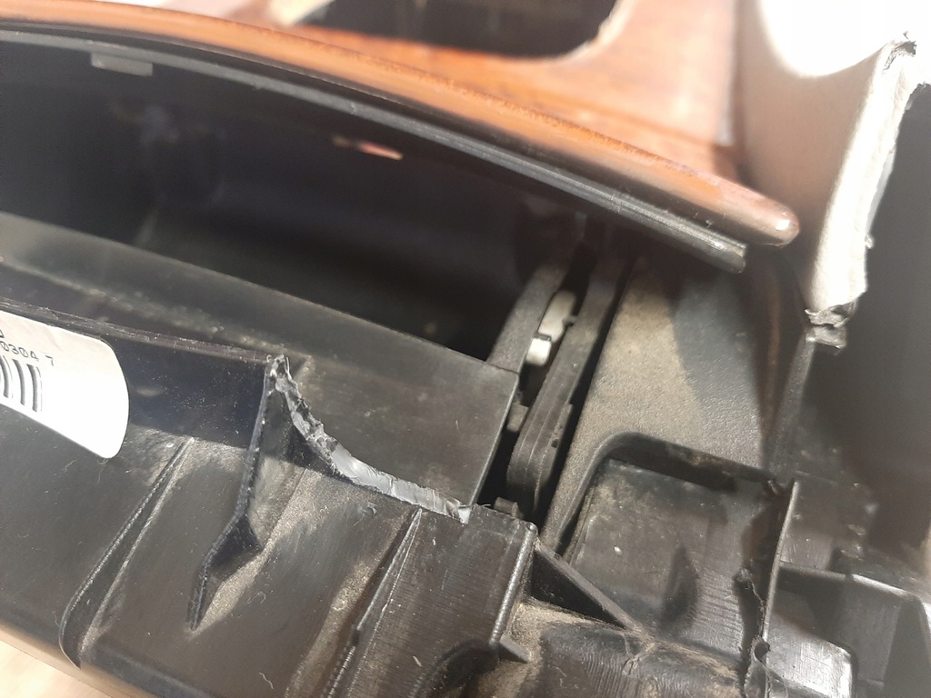 фото №16, Mercedes w203 подлокотник туннель средний