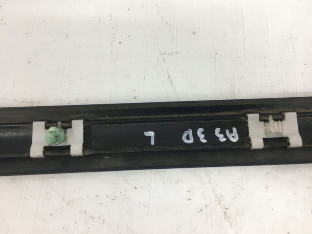 фото №13, Молдинг крыла левый задняя audi a3 8l 8l3853699a