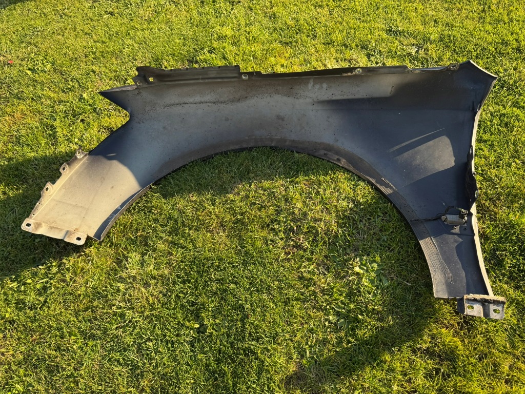 Крыло  правый  передний перед audi a8 d3 02- лак: lz7q с Разборки