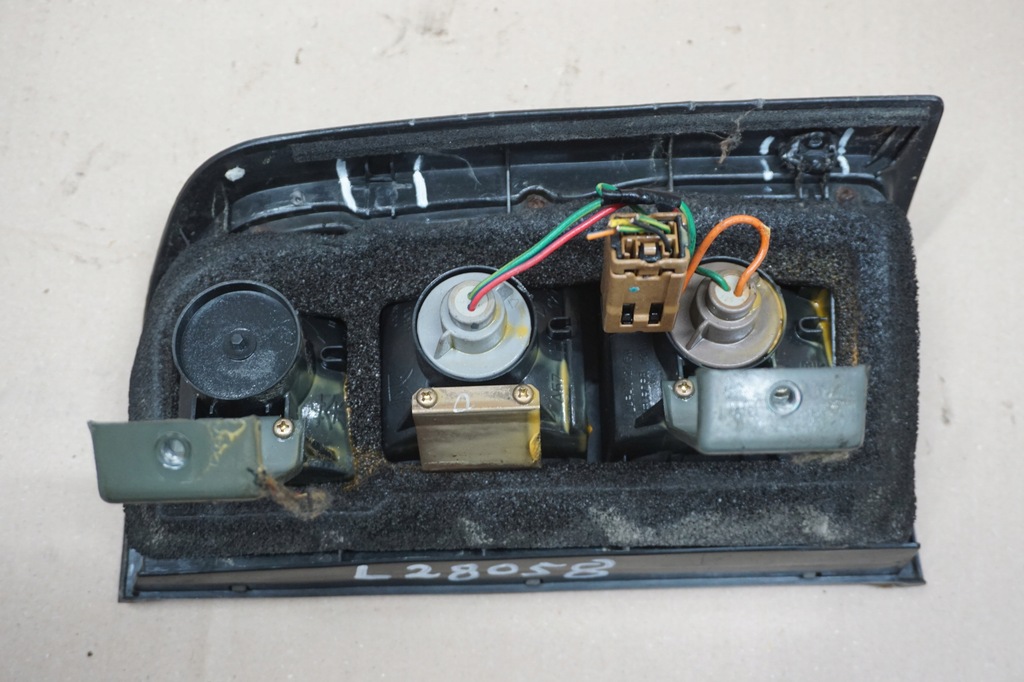 фото №12, Nissan patrol лампа лівий задня ліва задня w крила gr y61 97-04r