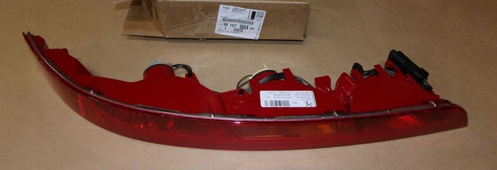 фото №1, Лампа задняя c ds7 правая