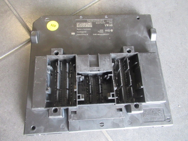 фото №1, Модуль блок управления блок управления бортовой сетью audi vw 5q0937084bq