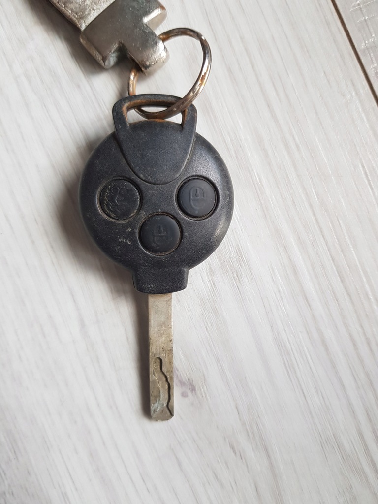 фото №1, Smart fortwo forfour 451 ключ pilot 3 кнопки