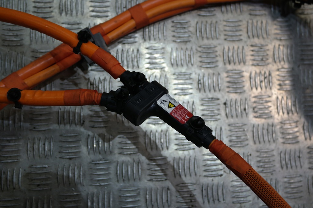 фото №11, Audi q5 80a tfsi гибрид кабель шланг питания