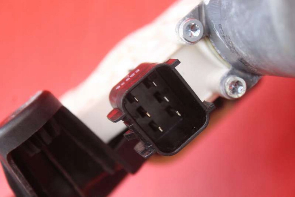 фото №9, Подъемник стекло правый перед eu hk83-23200-ad jaguar f-pace x761 16-20