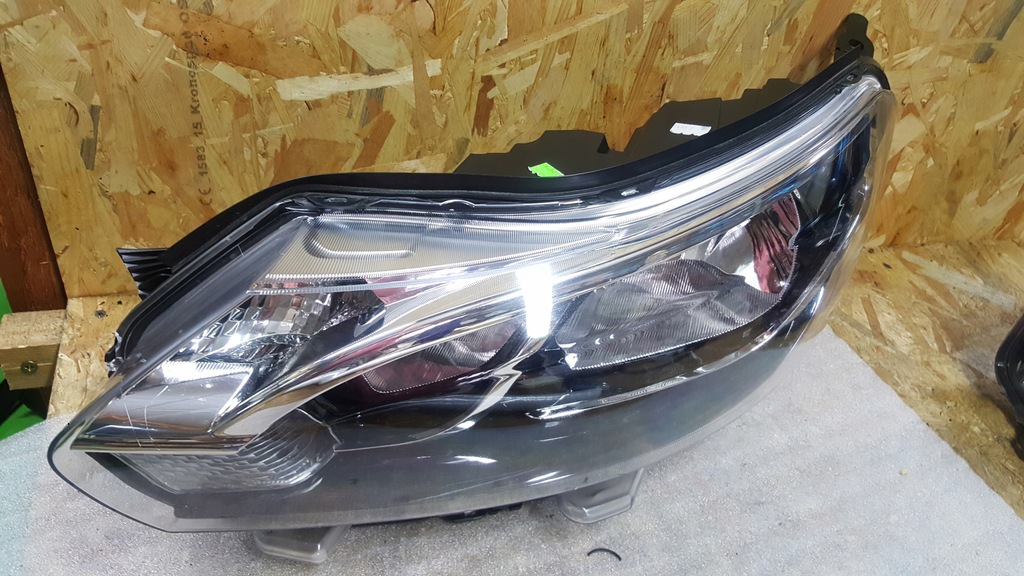 фото №1, Лампа левая левый перед передняя toyota proace 16 17