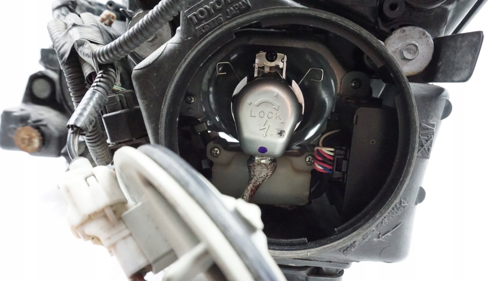 фото №5, Лампа права ксенон lexus rx 300 330 350 400