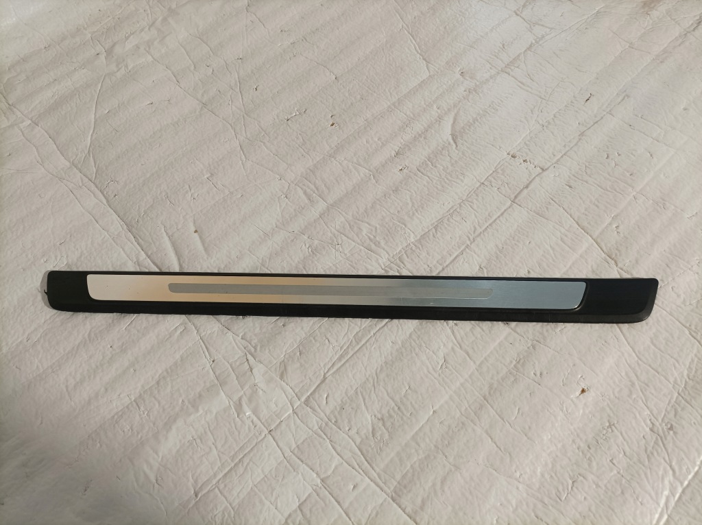 фото №1, Audi a4 b9 молдинг поріг ліва 8w0853373g