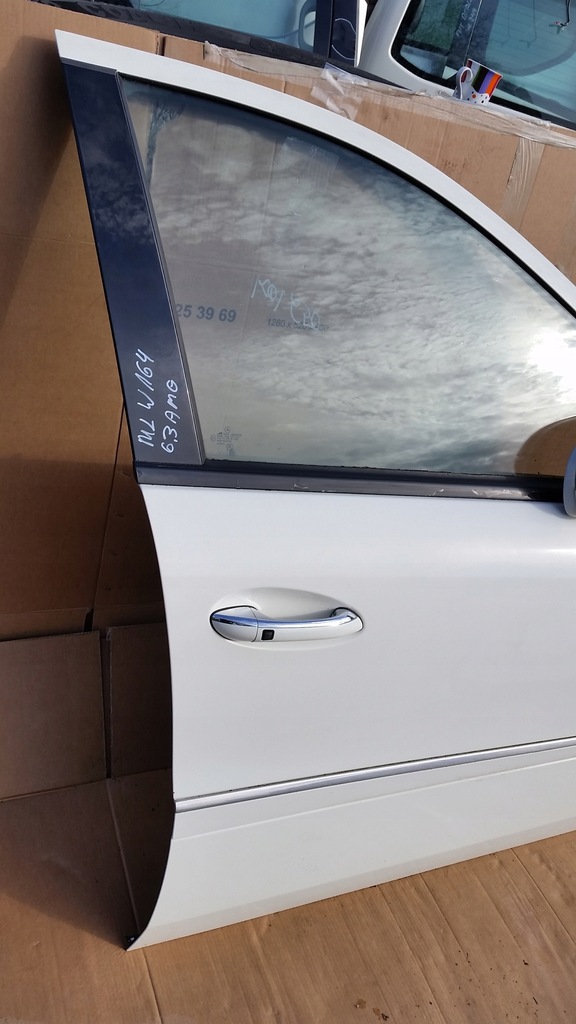 фото №5, Mercedes ml w164 6.3 amg дверь правое передние 650