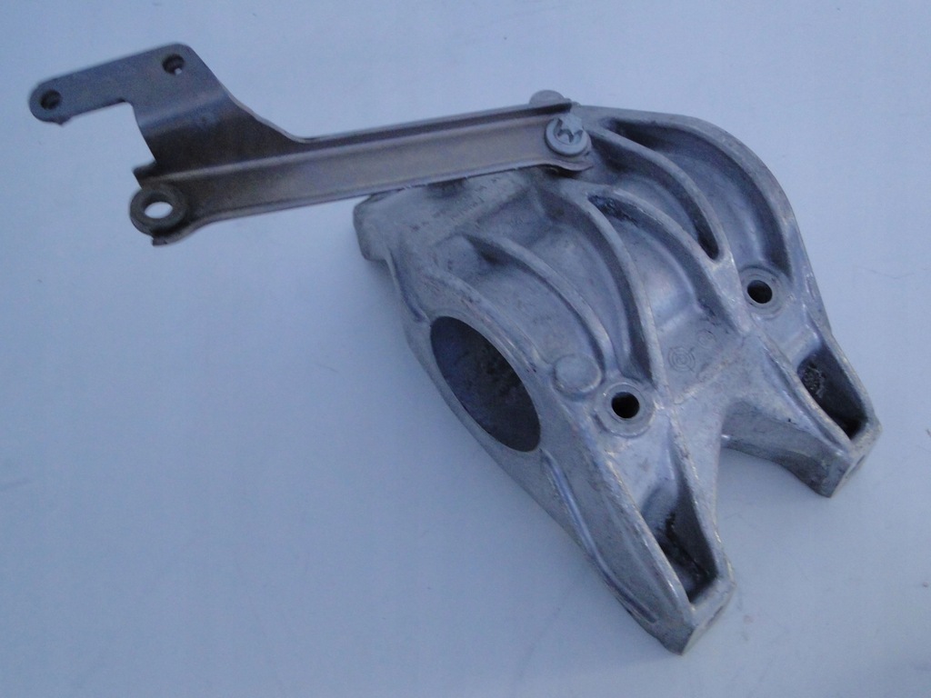 фото №13, Mercedes w246 246 w176 176 wał вал промежуточный приводной вал опора кронштейн двигателя