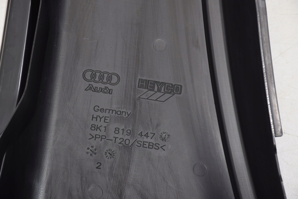 фото №10, Audi a5 8t fl жабо пластиковый 8k1819447