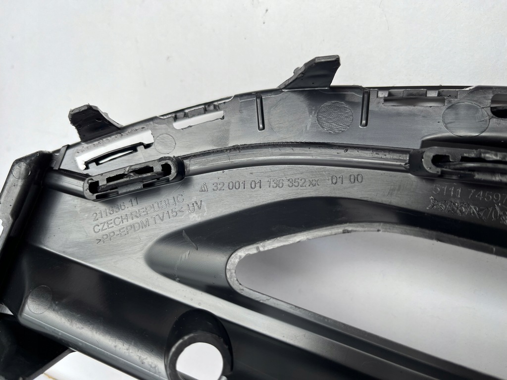 фото №6, Bmw 1 f40 решётка w бампер левая правая