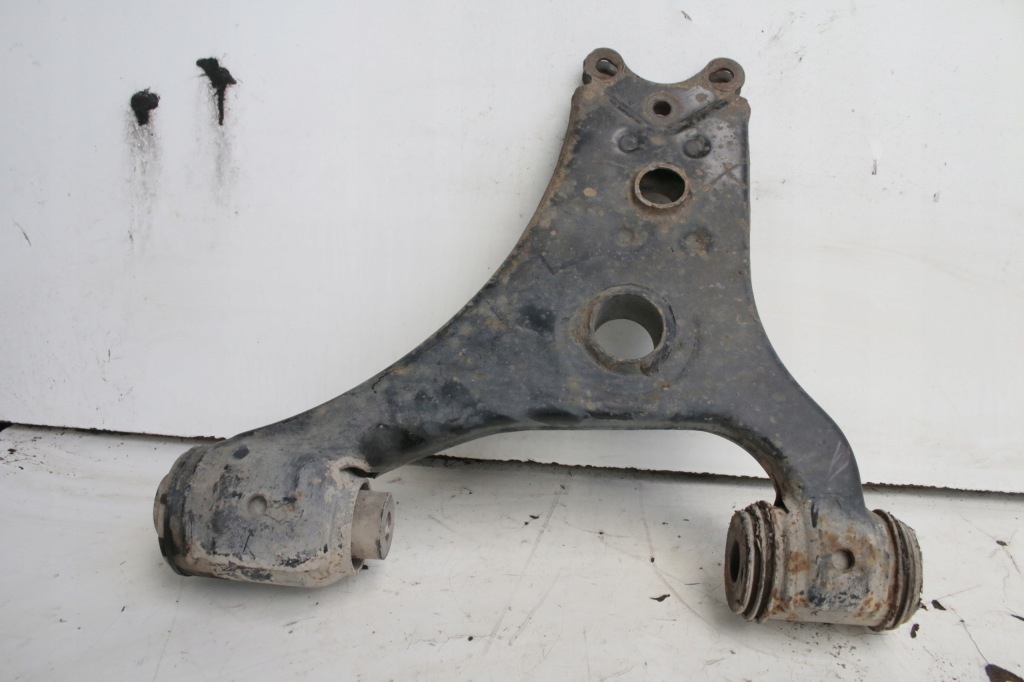 фото №4, Рычаг правый mercedes w245