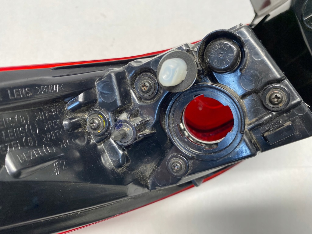 фото №9, Лампа задняя правая 92402j9000 hyundai kona