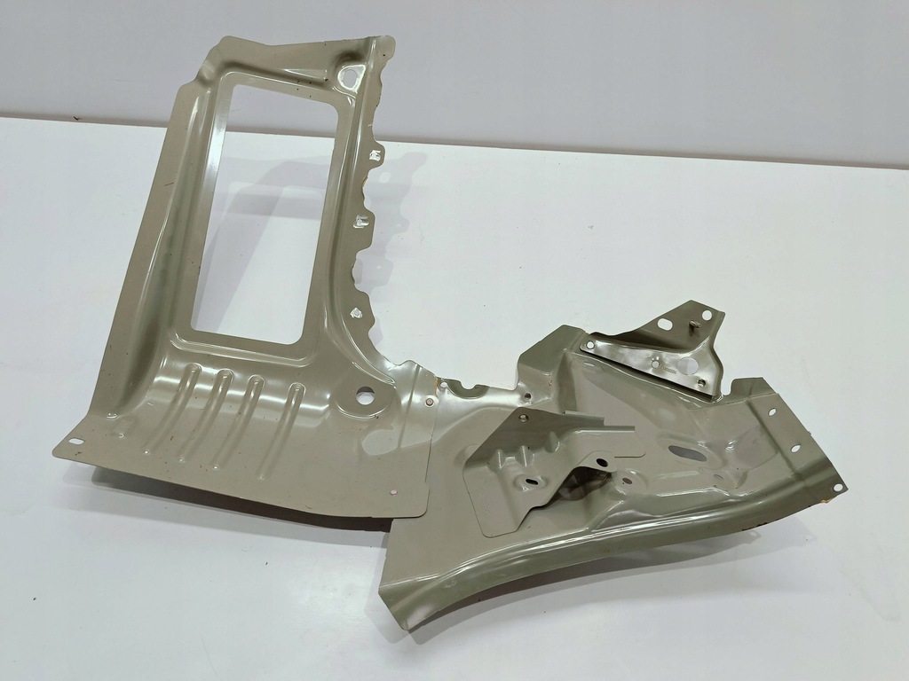 фото №9, Tesla model 3 m3 17- обшивка внутрішнє правий задня кронштейн 1095609-00-e