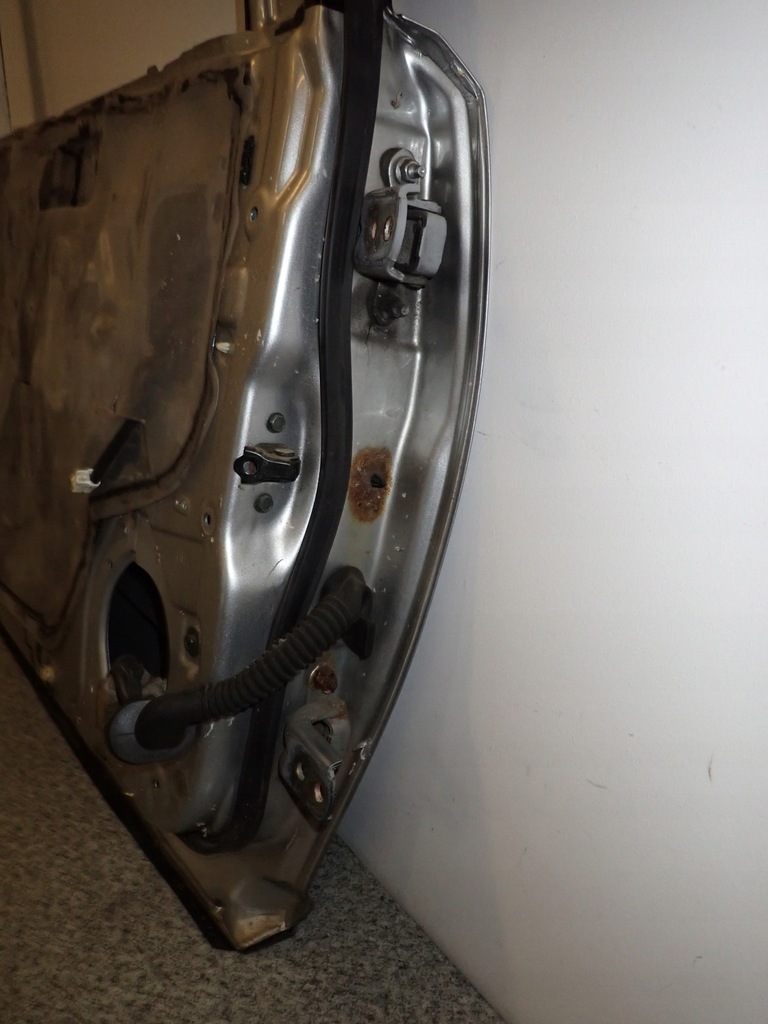 фото №13, Nissan x-trail t30 дверь передние левая