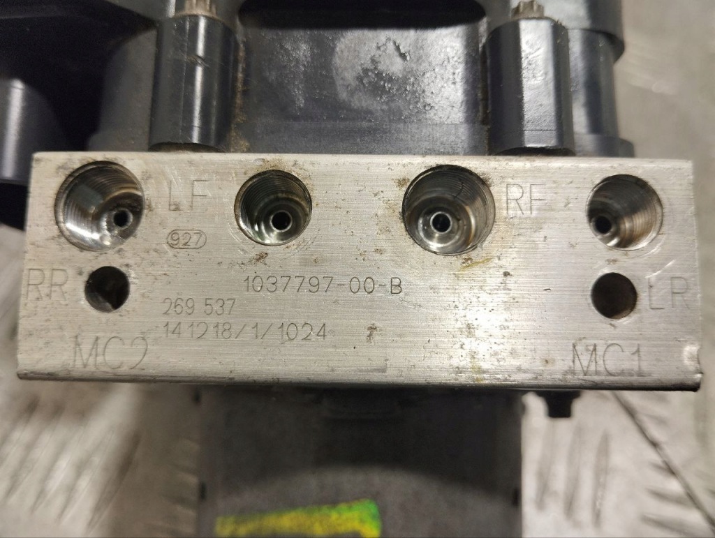 Купить Модуль управляющий abs гидравлический tesla model s 2013 103779700b