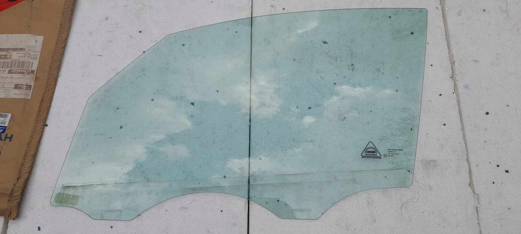 фото №1, Стекло дверь правый перед kia venga mk1 82410-1p000