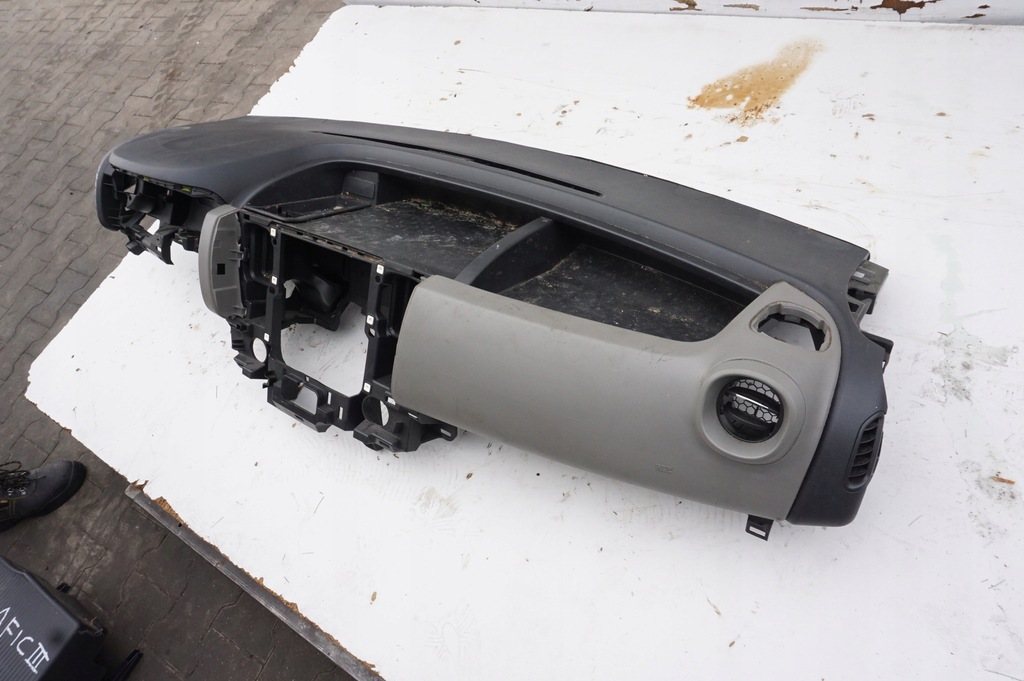 фото №2, Панель приладів консоль renault trafic 3 iii