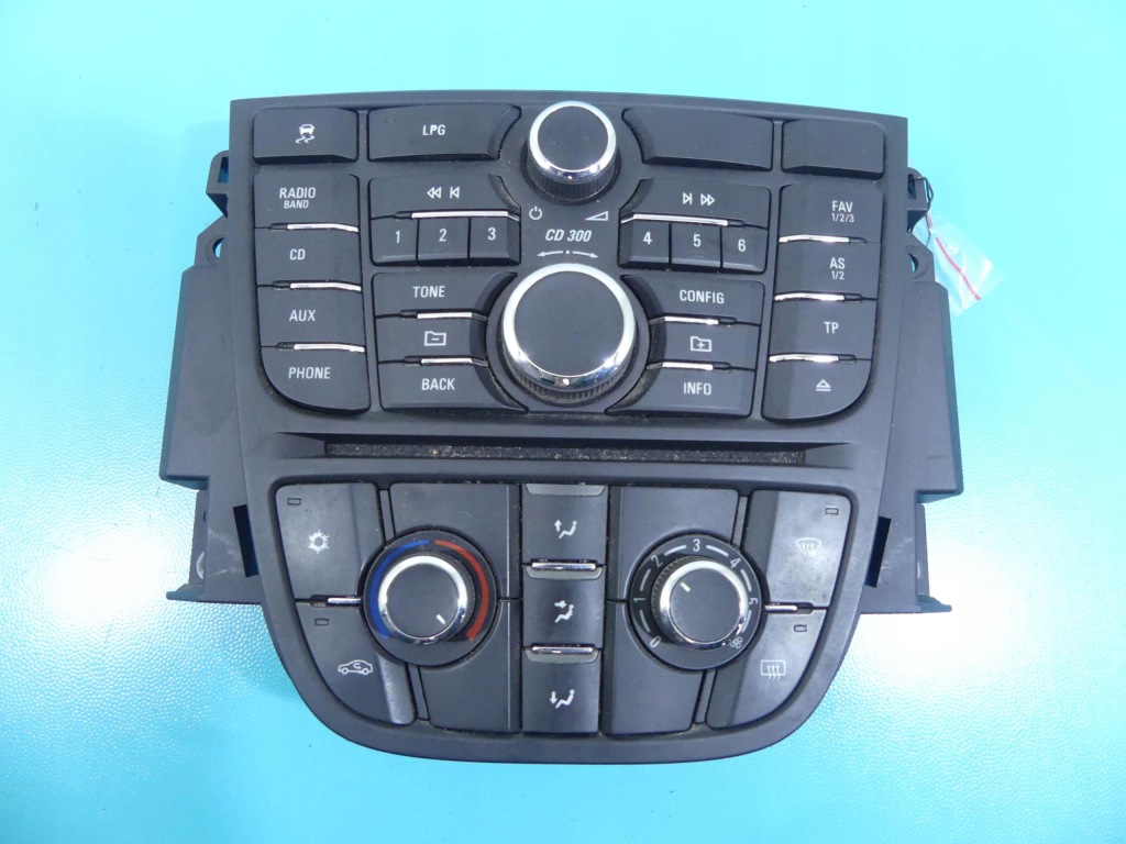 фото №2, Панель обдув кондиционера радио opel meriva b