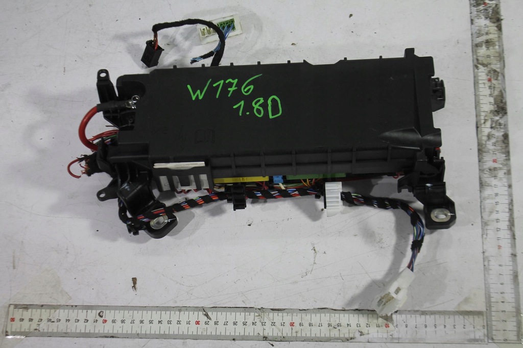 фото №1, Коробка запобіжників a2465400140 mercedes w176