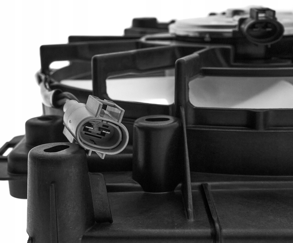 фото №11, Дифузор радіатора i кондиціонера toyota prius v/plus 2012-2021 16363-37010