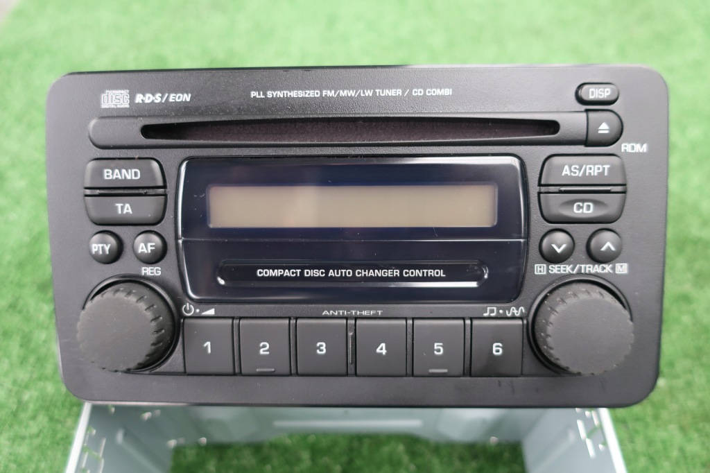 фото №1, Радио suzuki jimny cd 39101-76j82 clarion