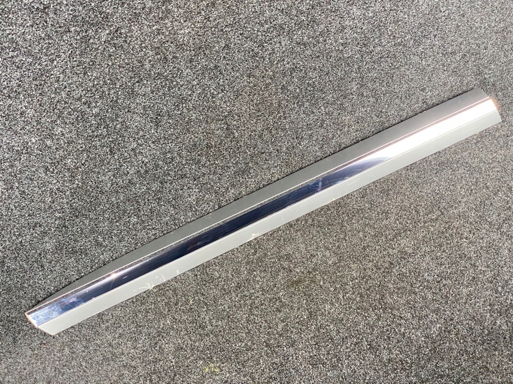 фото №1, Vw arteon молдинг дверная левый перед 3g8853969b