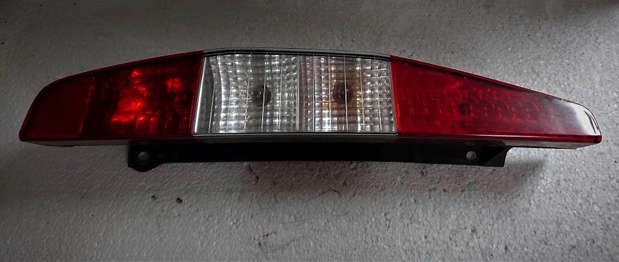 фото №1, Fiat оригінальний номер 40610748 лампа задня