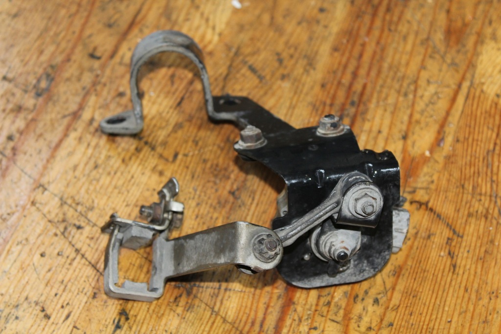 фото №6, Avensis t25 датчик выравнивание лампа перед