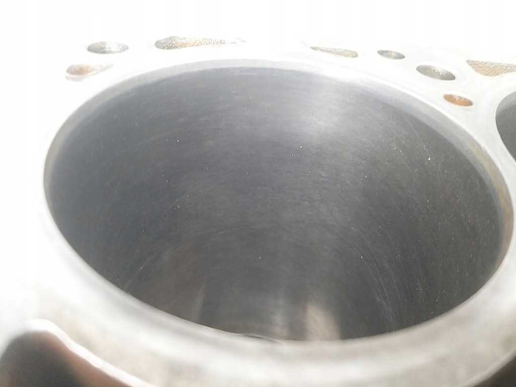 фото №11, Блок двигуна 2.0 b alt 20v passat b5 lift a4 b6 b7 130km r06d103023