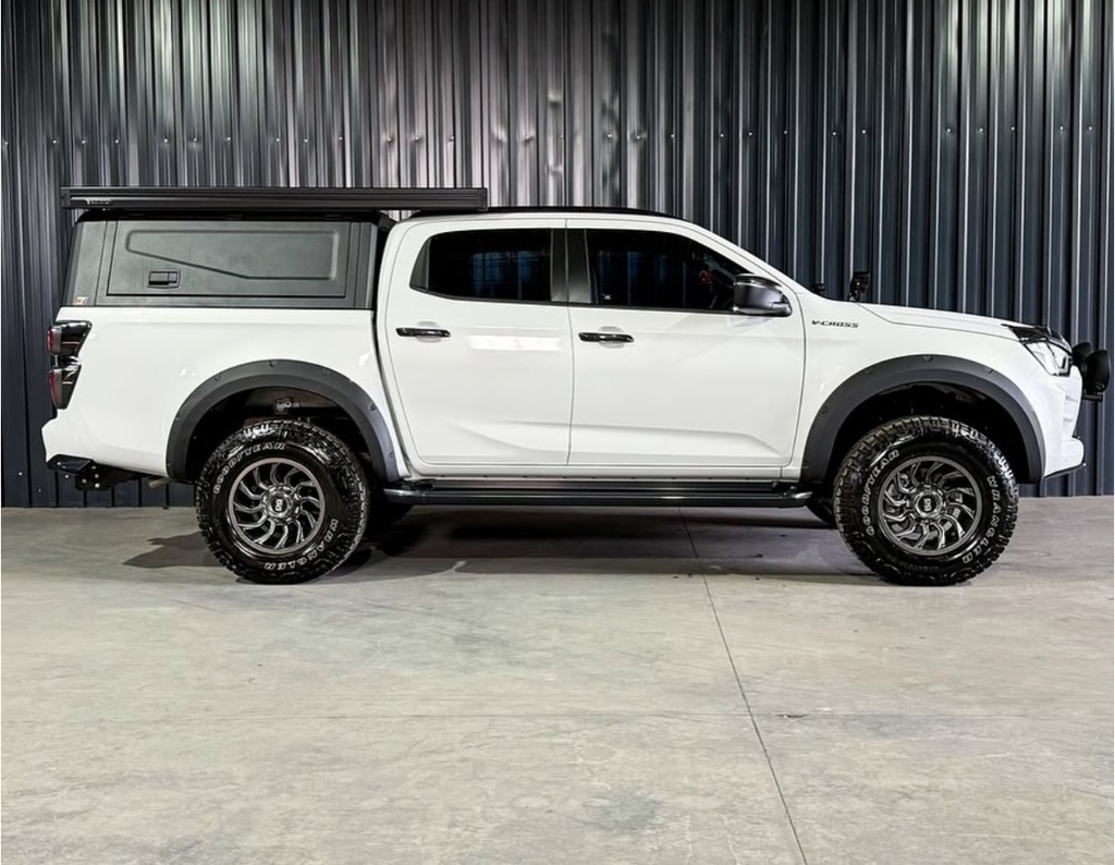 фото №9, Розширювачі підкрилок крила накладки na підкрилок isuzu d-max 20-24