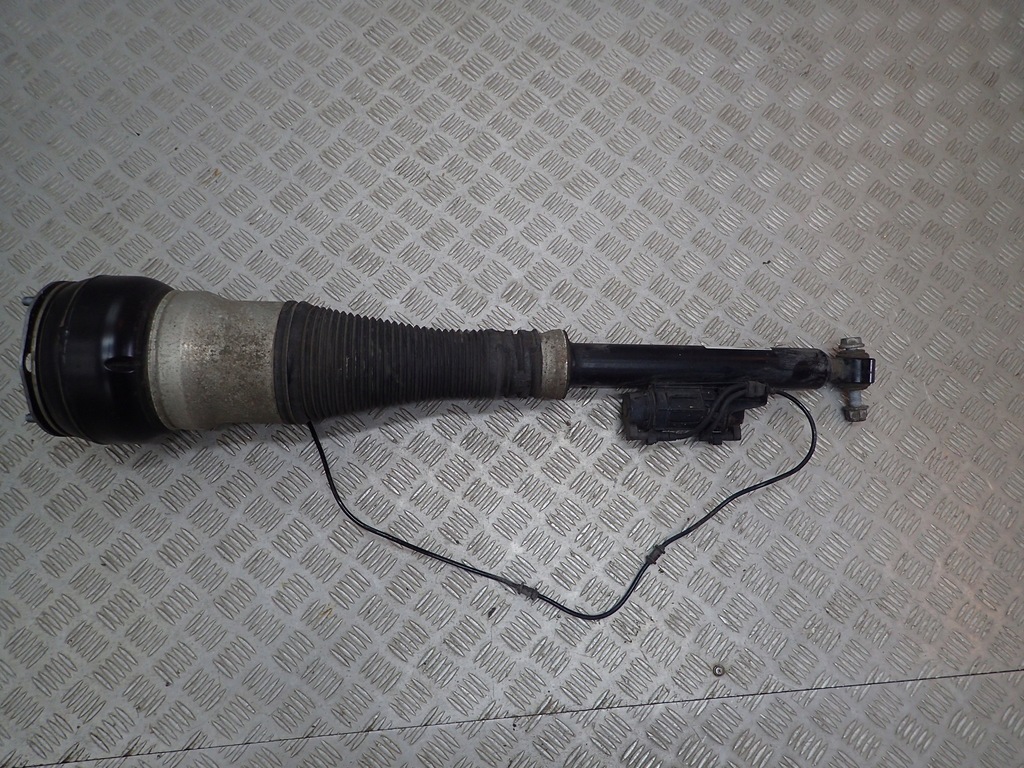 фото №1, Mercedes benz s w222 амортизатор задня задній правий r