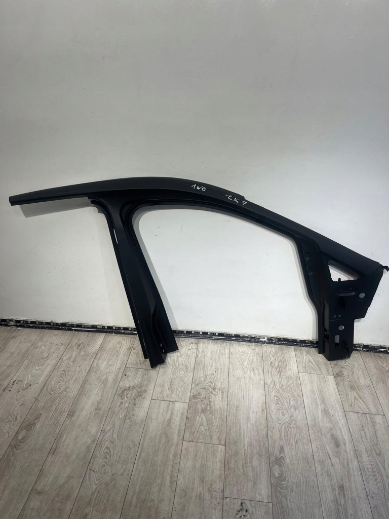 фото №1, Поріг блок двигуна дах vw caddy 2k7 20r--- правий