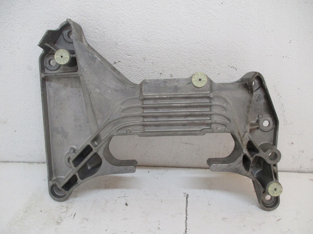 фото №1, Кронштейн кронштейн bmw 5 g30 2,0d 9485332