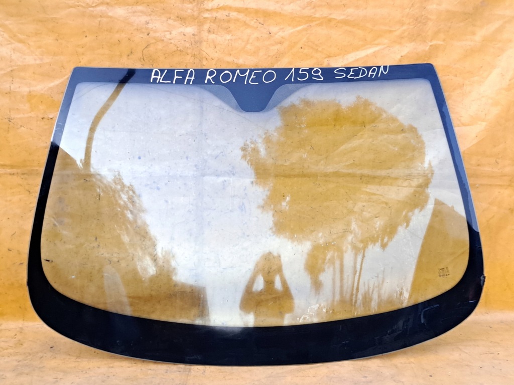 Купить Стекло передняя лобовое alfa romeo 159 sedan 2005-2011r .