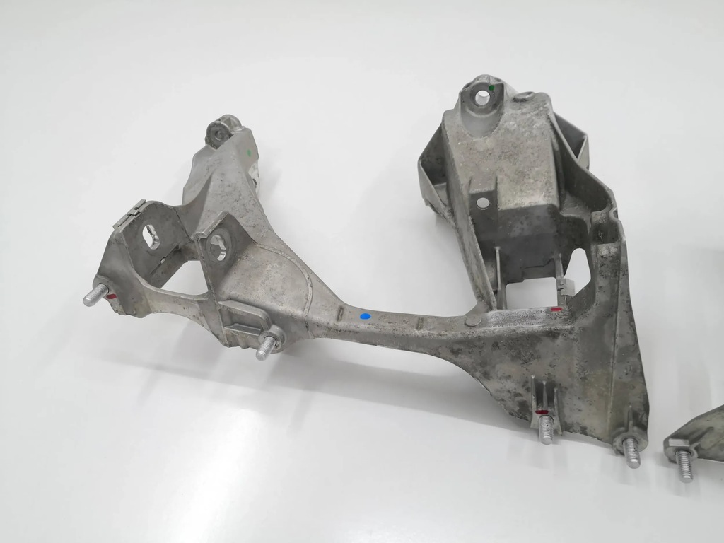 фото №7, Кронштейн кронштейн підрамник porsche 718 981 cayman boxter комплект l+p