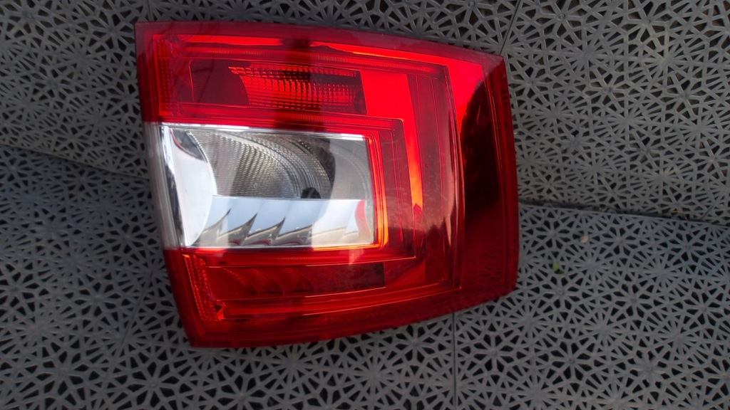 фото №1, Лампа ліва задня skoda octavia iii kombi
