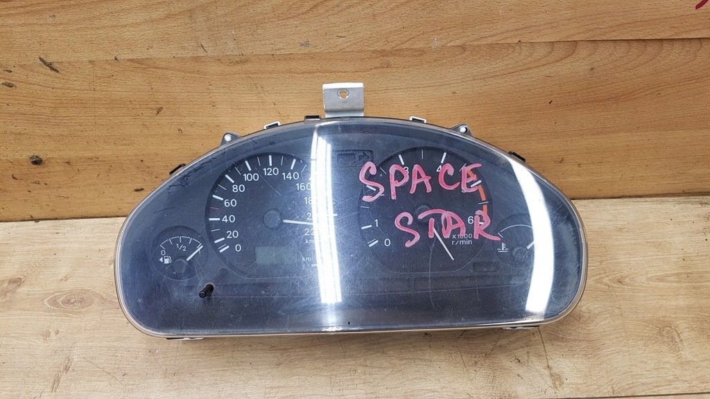 фото №1, Счетчик приборы mitsubishi space star 1.9d