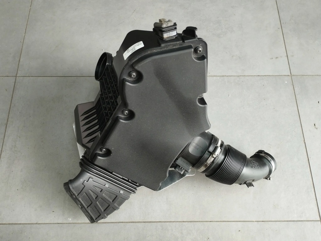 фото №1, Audi a5 sportback 8t 2.0 tdi корпус фильтра воздуха 8k0133835cd