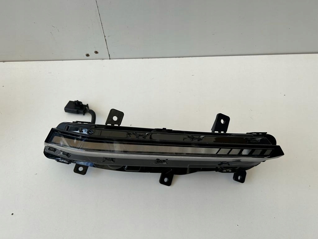 фото №10, Peugeot 308 iii противотуманная фара правый led drl 9835230880