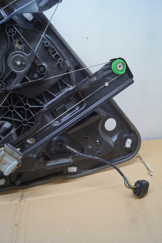 фото №12, Vw touareg 7p механизм стекло левый задняя 7p6839755a