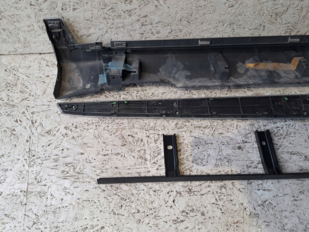 Volvo xc60 31370019 порог правый  накладка  порог Киев