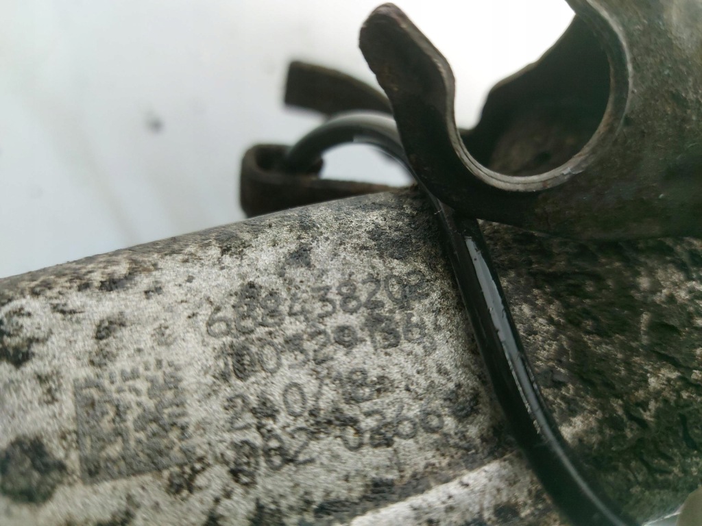 Bmw g30 530e поворотный кулак правая  перед 6884382-02 с Разборки