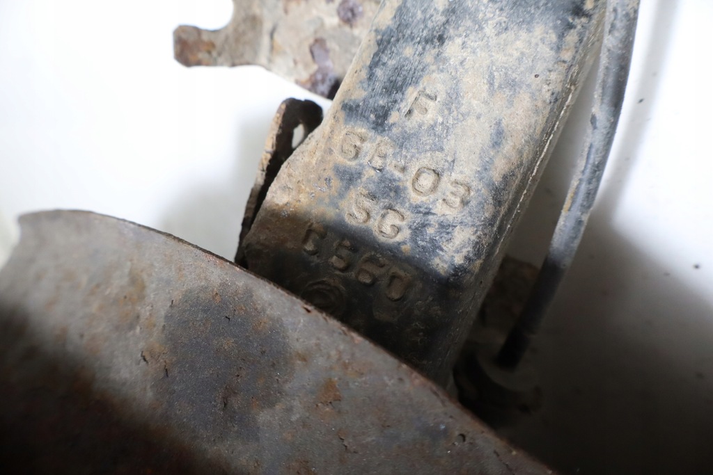 фото №3, Поворотний кулак ступиця лівий перед alfa romeo 159 2.4 jtd