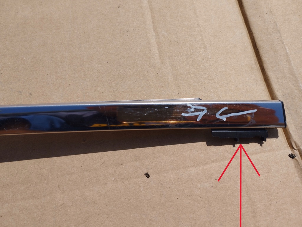 фото №10, Хром правий задня toyota camry viii 2018-