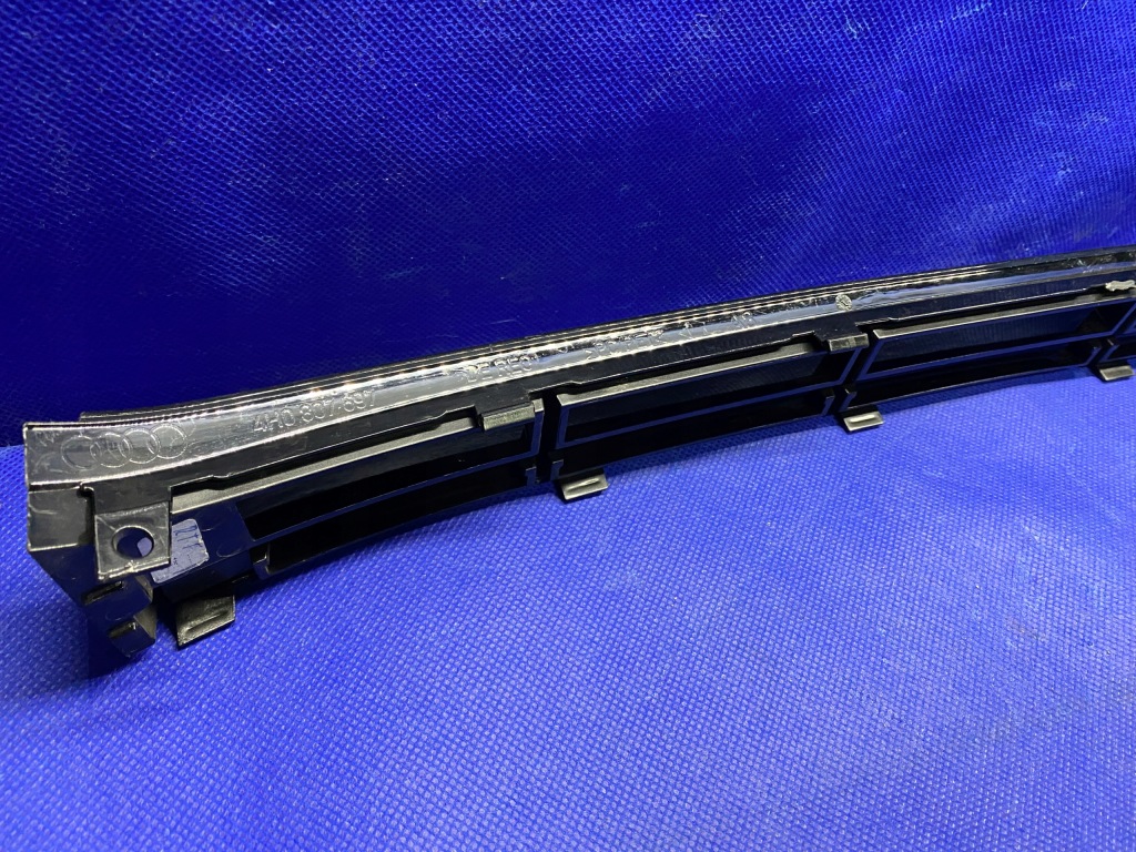 фото №6, Audi a8 d4 4h 2014-2017 lift решётка средняя бампера передний 4h0807697