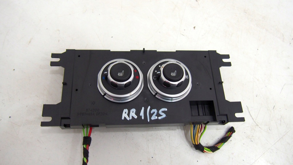 фото №1, Панель підігрів сидінь оригінальний номер - range rover iii l322 05-09r